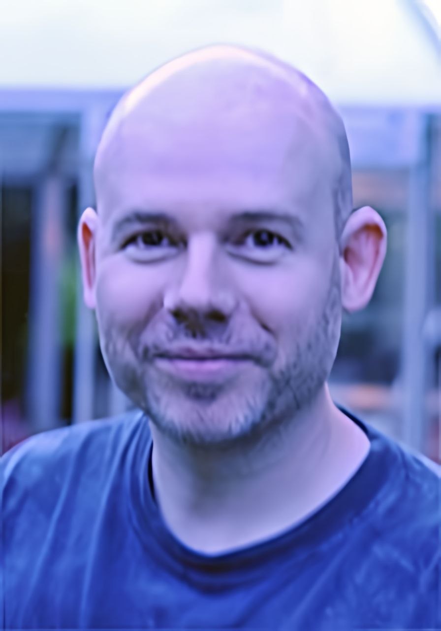 Portrait of author Ole Gabrielsen